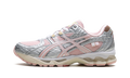GEL-Nimbus 10.1 "VandyThePink - Strawberry" 1203A865 702