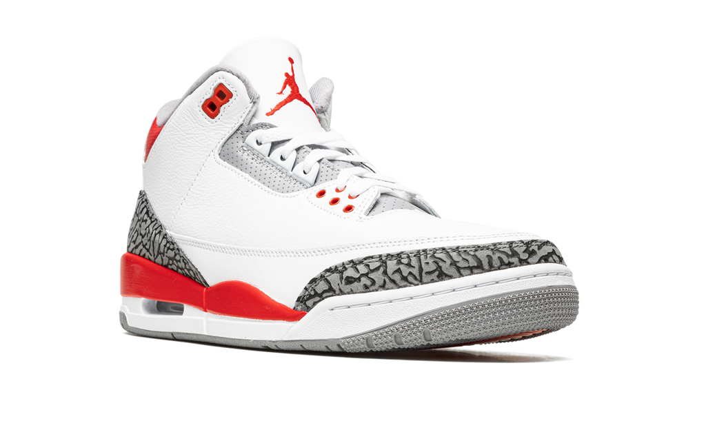Air Jordan 3 Retro "Fire Red 2022"