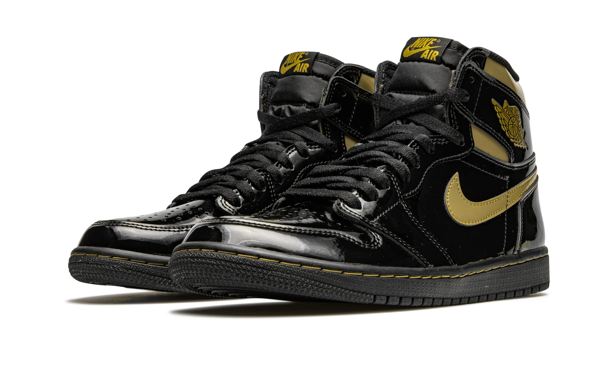 Air Jordan 1 Retro High OG "Black Metallic Gold" 555088 032