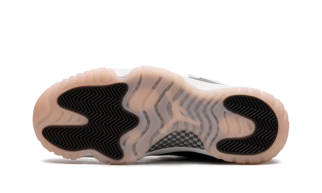 AIR JORDAN 11 WMNS "Neapolitan"