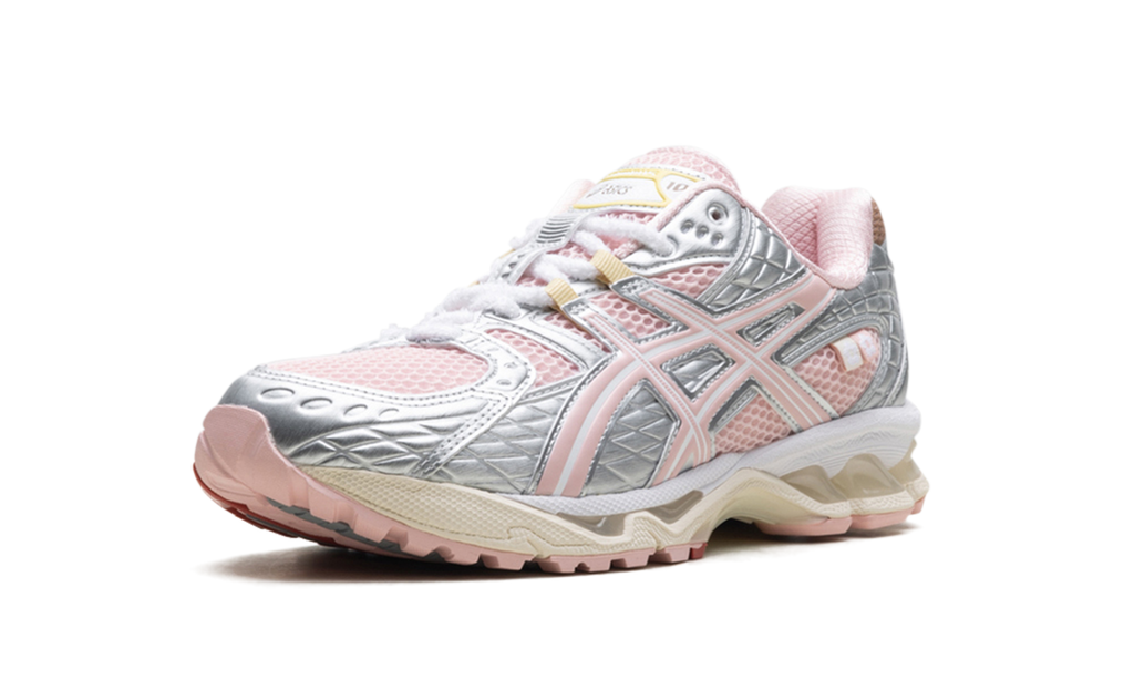 GEL-Nimbus 10.1 "VandyThePink - Strawberry" 1203A865 702