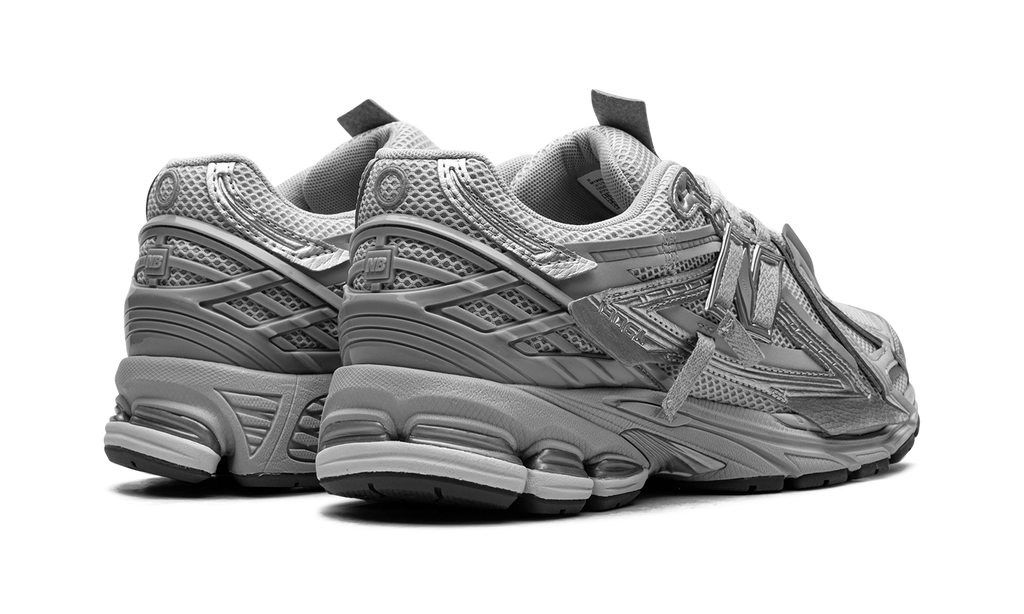 1906A "Concrete Silver Metallic" M1906AG