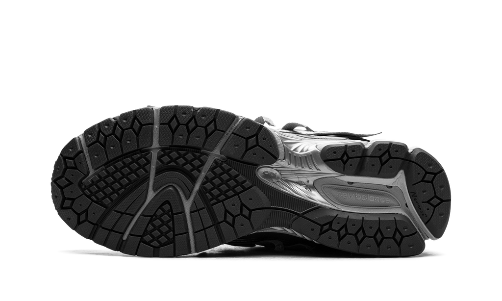 1906A "Concrete Silver Metallic" M1906AG