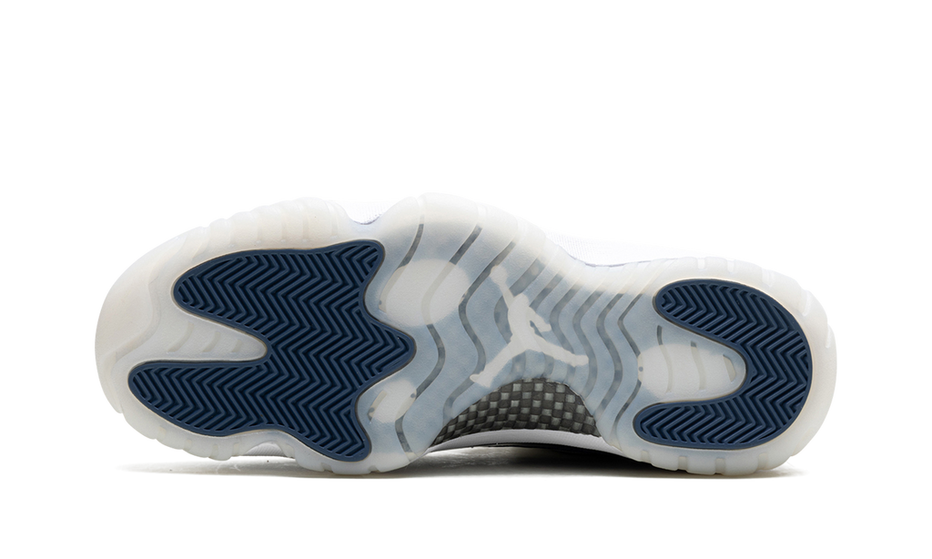 Jordan 11 Retro Low "Diffused Blue"