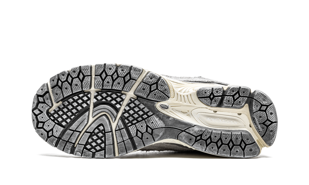 2002R "Protection Pack - Grey" M2002RDA